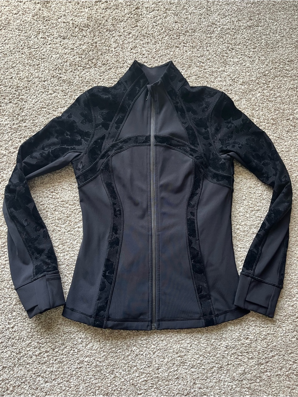 Lululemon Velvet Floral Burnout Define Jacket Size 8 - Picture 1 of 6